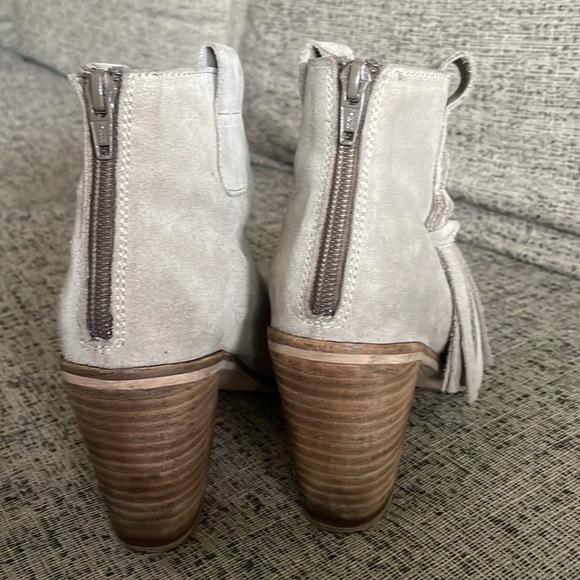 Seychelles Taupe Suede Boots Size 9 - Picture 5 of 9